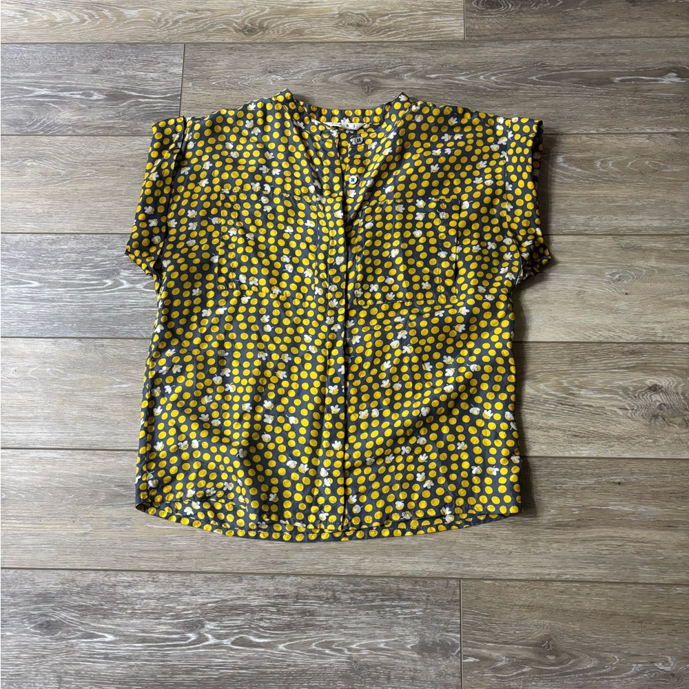 Cabi Polka Dot and Clover Top Sz XS 100% Silk #183 Whimsical Office Fun Luxe